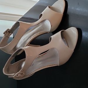 Nine West women’s White Salem open toe patent leather